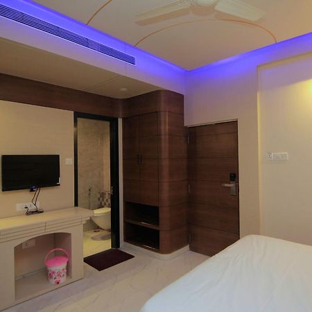 Hotel Sai Dharam Palace Shirdi Luaran gambar