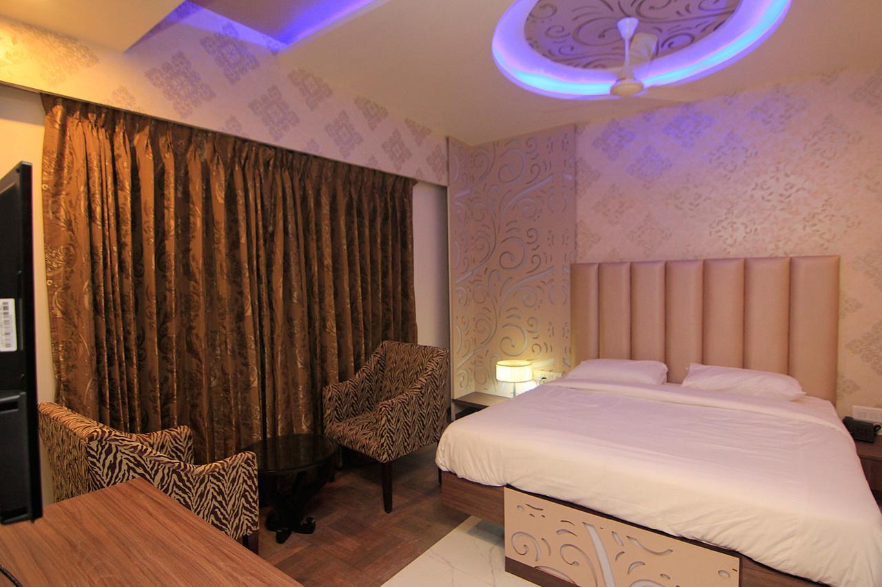 Hotel Sai Dharam Palace Shirdi Luaran gambar