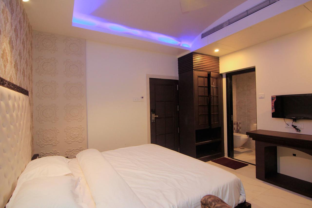 Hotel Sai Dharam Palace Shirdi Luaran gambar